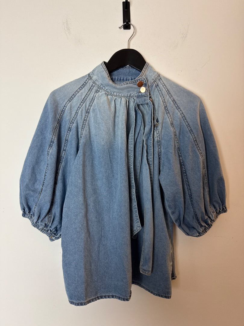 commense Blue Chambray tie neck top, Size M