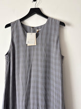 Load image into Gallery viewer, modern rarity grey drop waist v neck checked dress, Size 14
