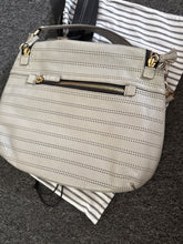 Load image into Gallery viewer, anya hindmarch Pale grey Vere satchel, Size Large
