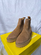 Load image into Gallery viewer, Diemme Hazelnut Calfskin Chelsea boots, Size 38
