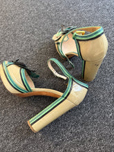 Load image into Gallery viewer, Prada Green Platform patent sandals, Size 39
