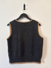 Load image into Gallery viewer, Hambro &amp; Miller Multicoloured Argyll vest, Size Large
