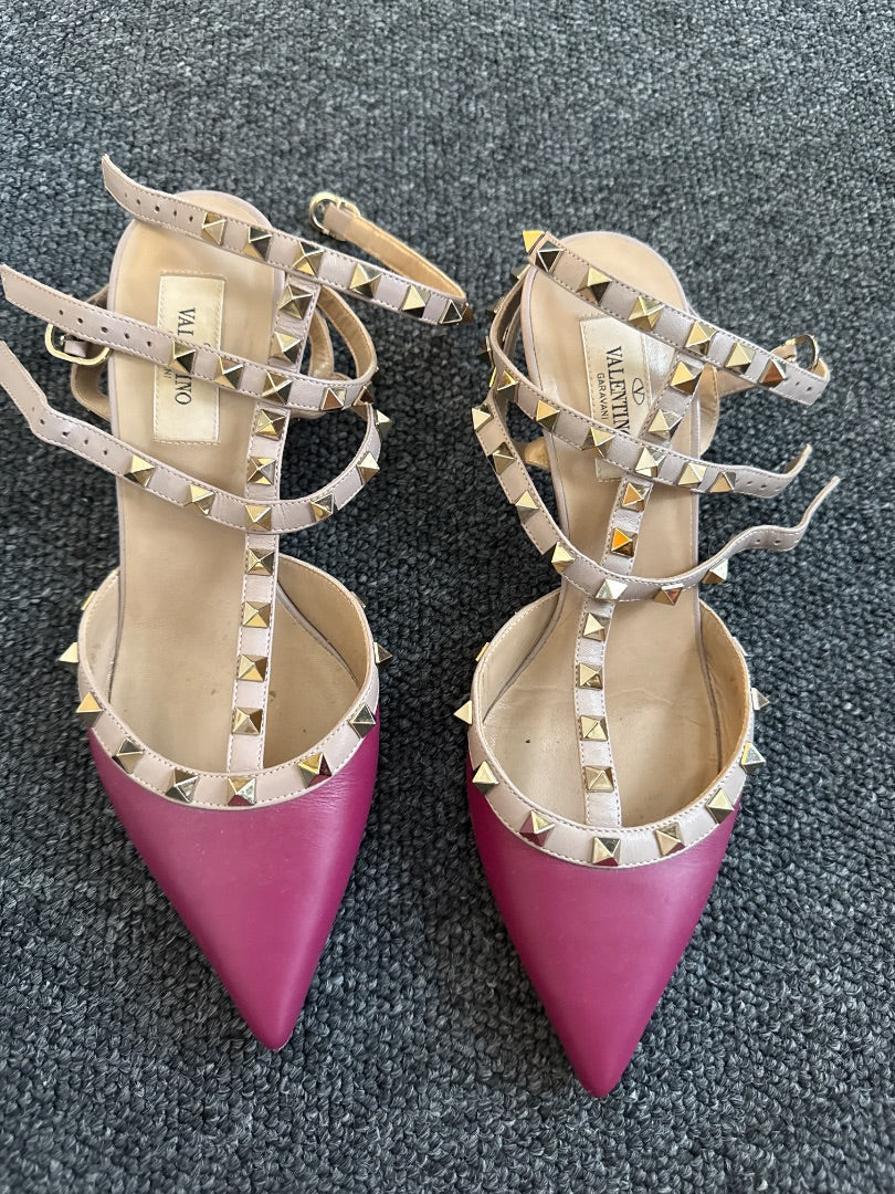 Valentino Pink Studded kitten heels, Size 38.5