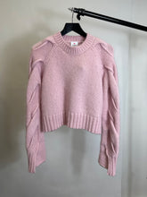 Load image into Gallery viewer, Burberry Pink Cashmere sweater, Size M
