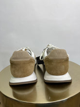 Load image into Gallery viewer, massimo dutti Camel suede trainers, Size 41
