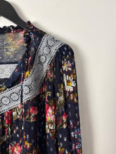 Load image into Gallery viewer, needle &amp; thread navy floral top, Size 14
