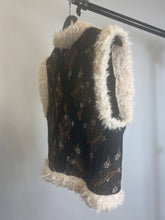 Load image into Gallery viewer, Louizon Black Sleeveless textured waistcoat, Size 1
