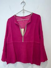 Load image into Gallery viewer, Ambas Italy Fuchsia Greca Cotton Shirt, Size M/L
